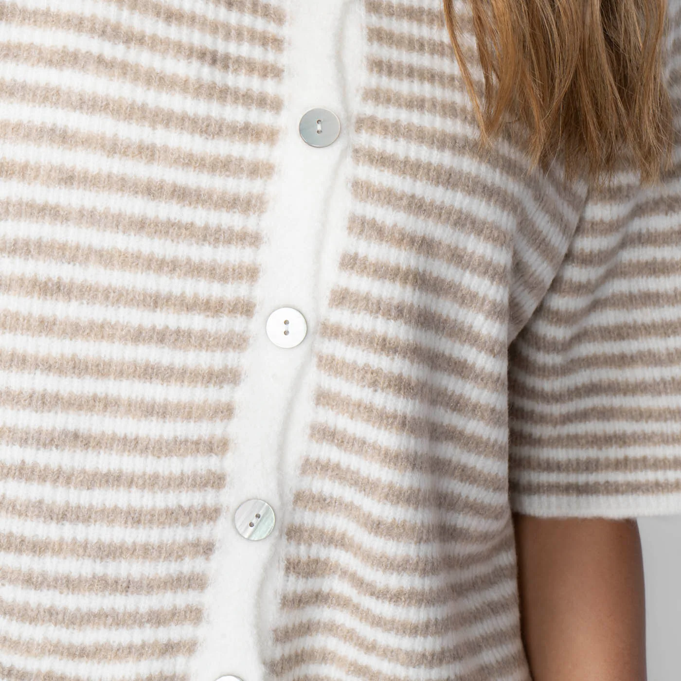 Kurzarm Stripes Strickcardigan - Image 12