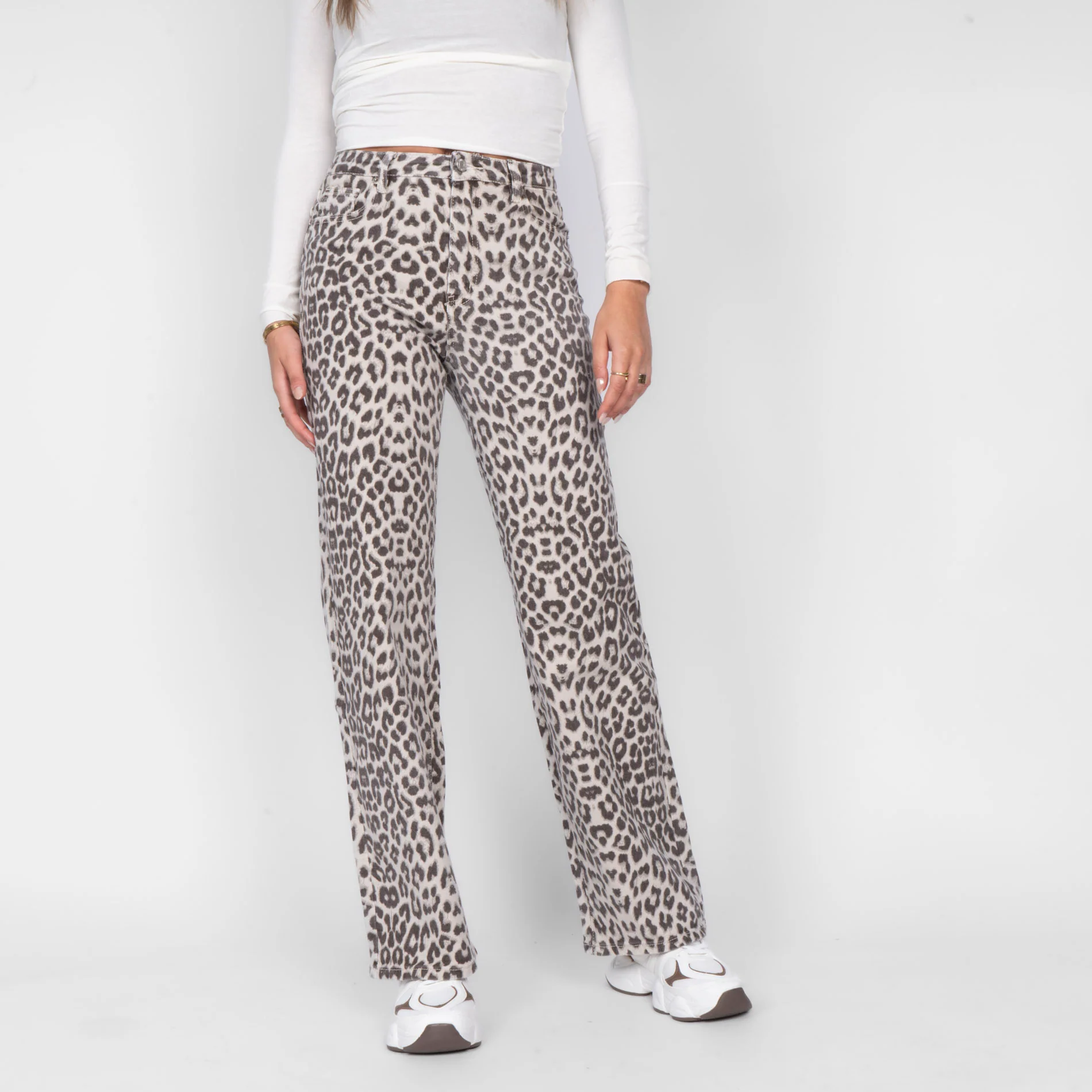 Leo Straight Jeans - Image 4