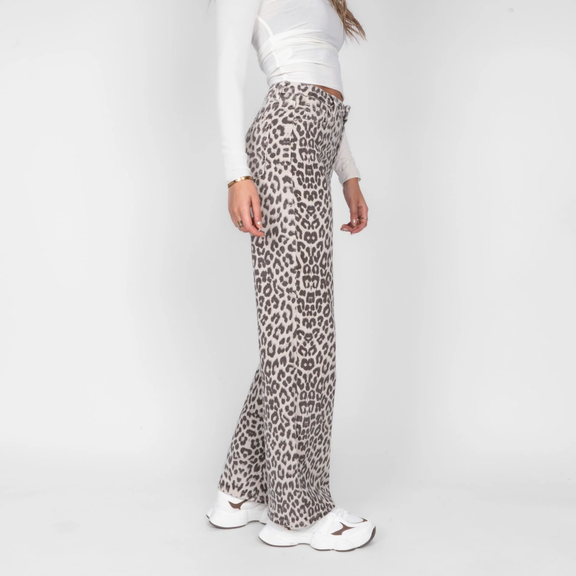 Leo Straight Jeans - Image 6