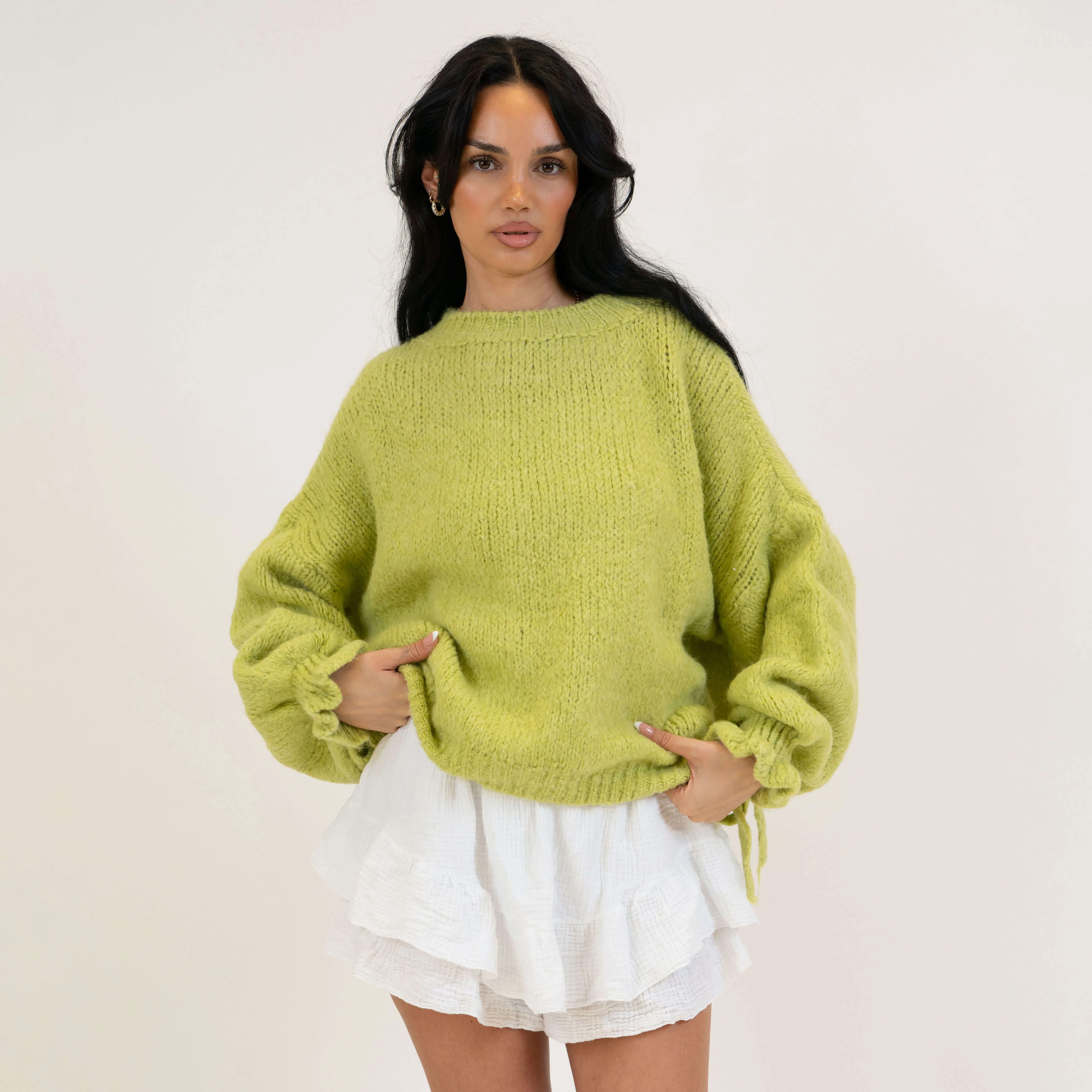 Oversize-Pullover mit Schleifenärmeln - Image 10