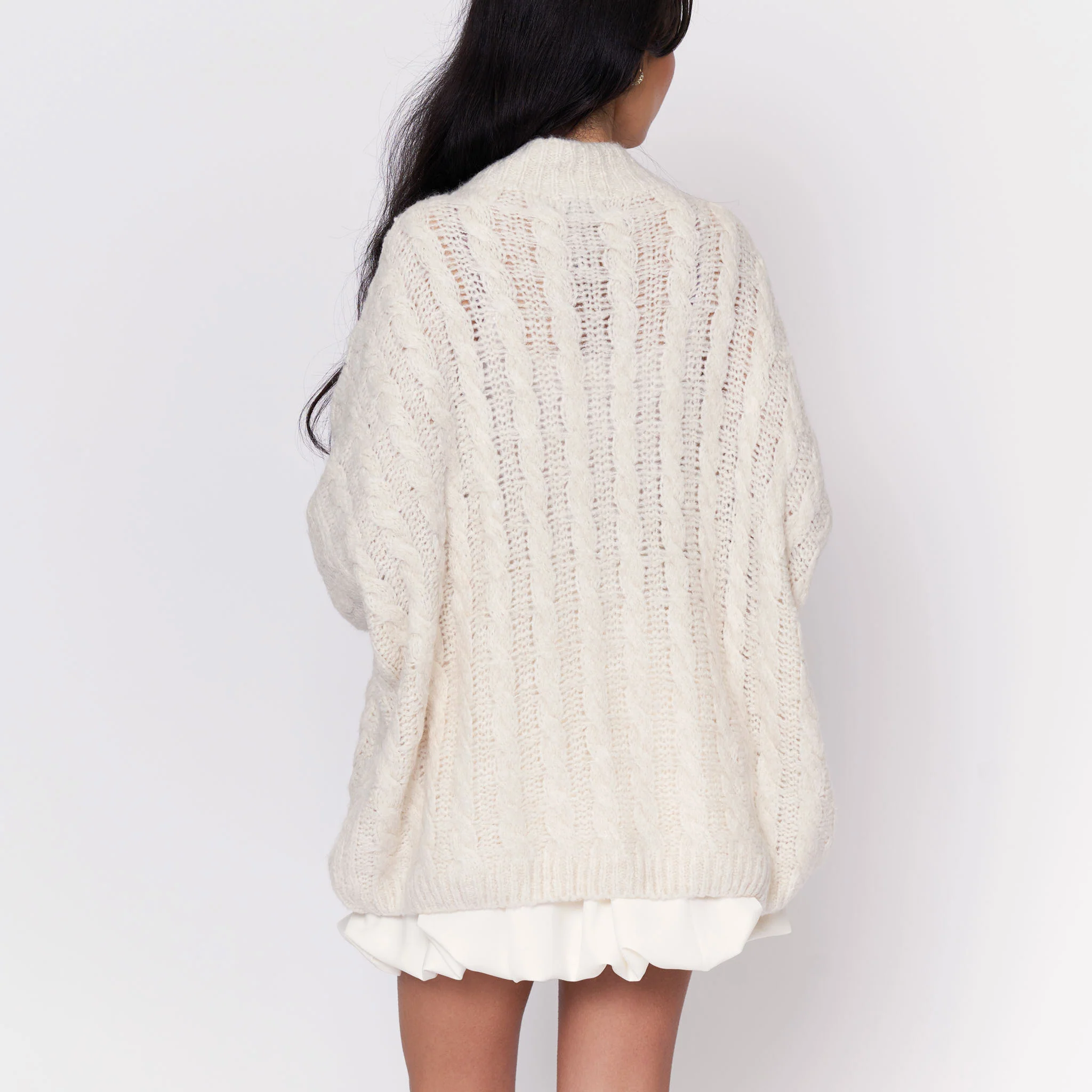 Oversize Zopfmuster Cardigan - Image 9