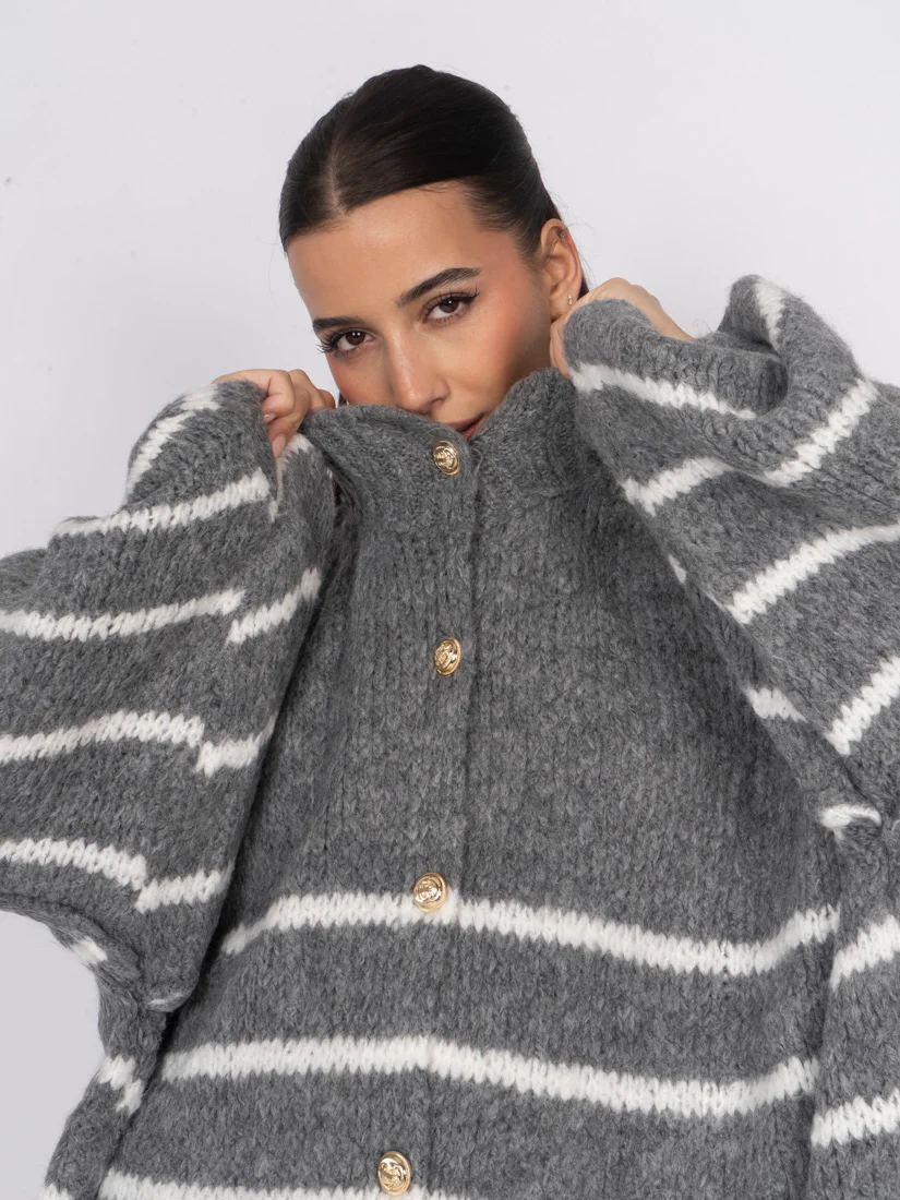 Oversized Cardigan „CozyGlam“ – Stripe Edition - Image 37