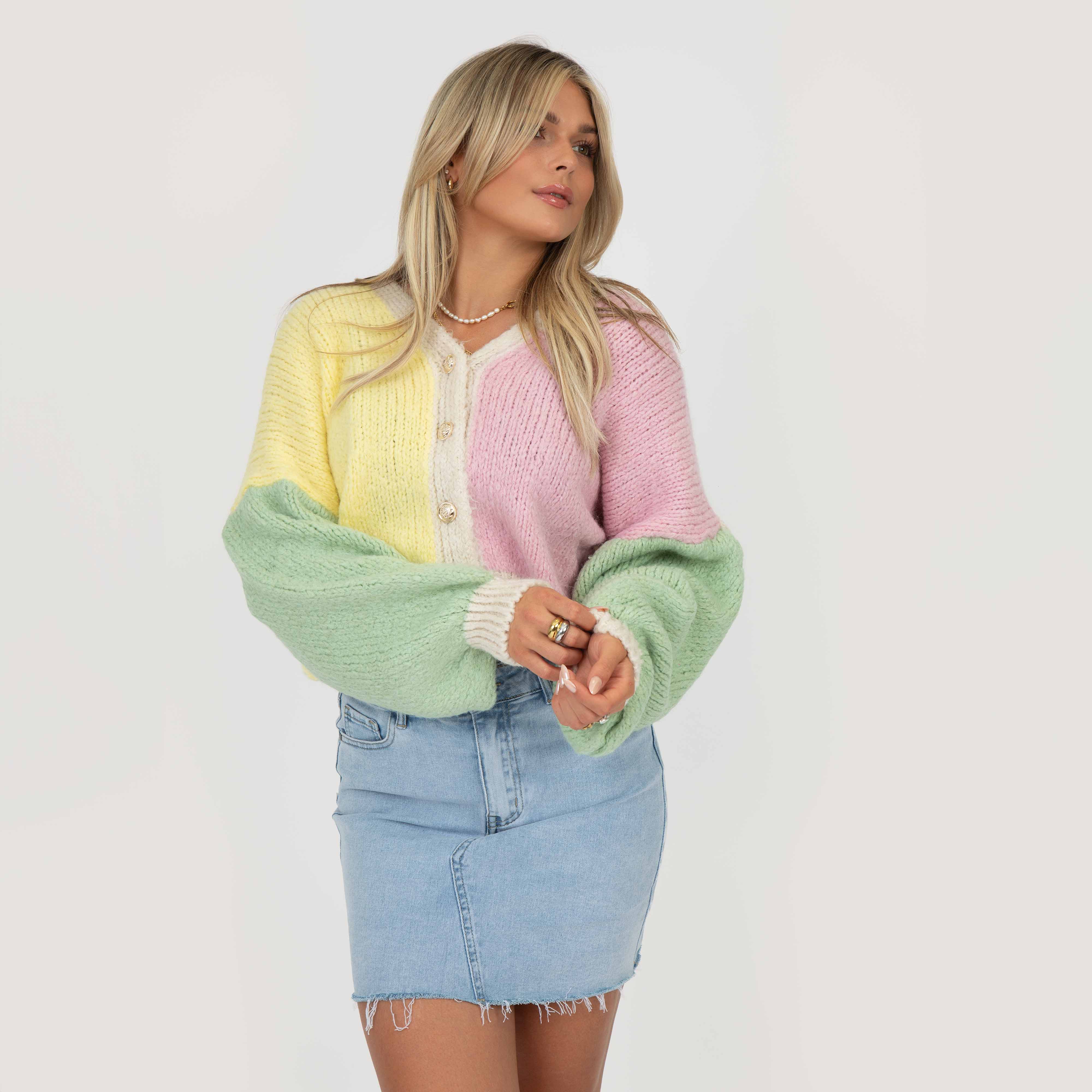 Pastell Velvet Oversized Cardigan - Image 12