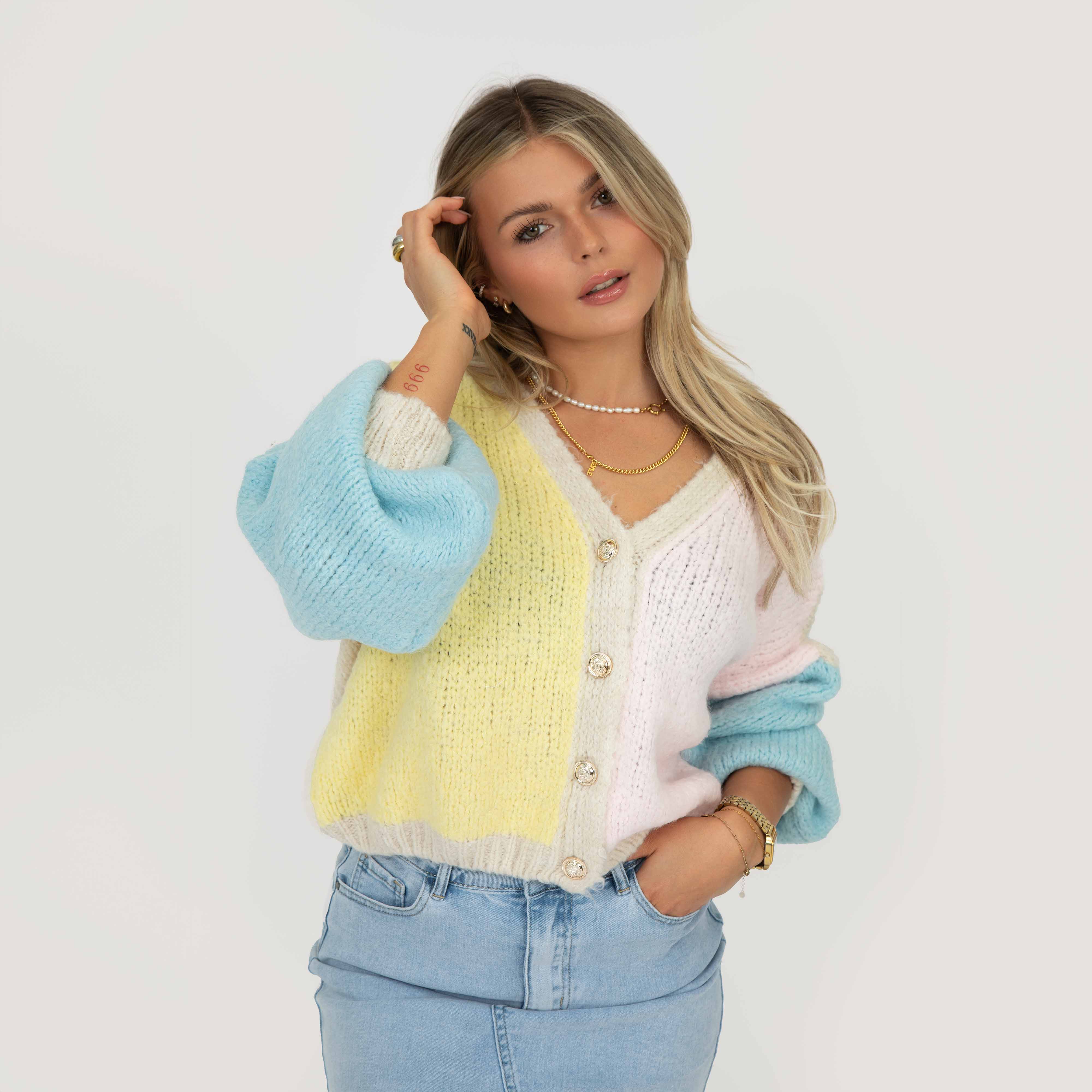 Pastell Velvet Oversized Cardigan - Image 16