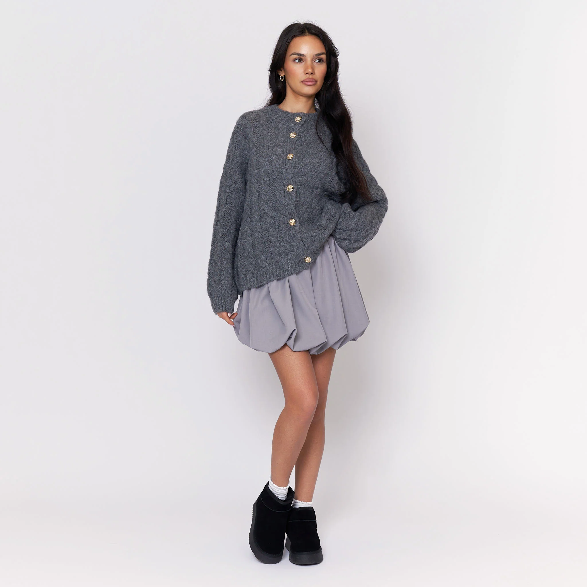 Short Oversize Zopfmuster Cardigan - Image 20