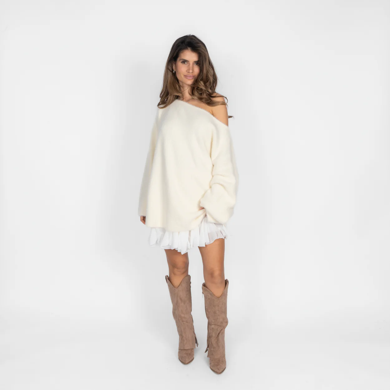 Ultra-Soft Everyday Off Shoulder Pullover - Image 27